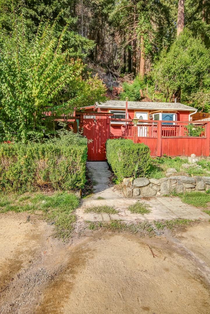 21 Brimblecom Road Boulder Creek, CA 95006 - Photo 11 of 17 Gallery Image 11