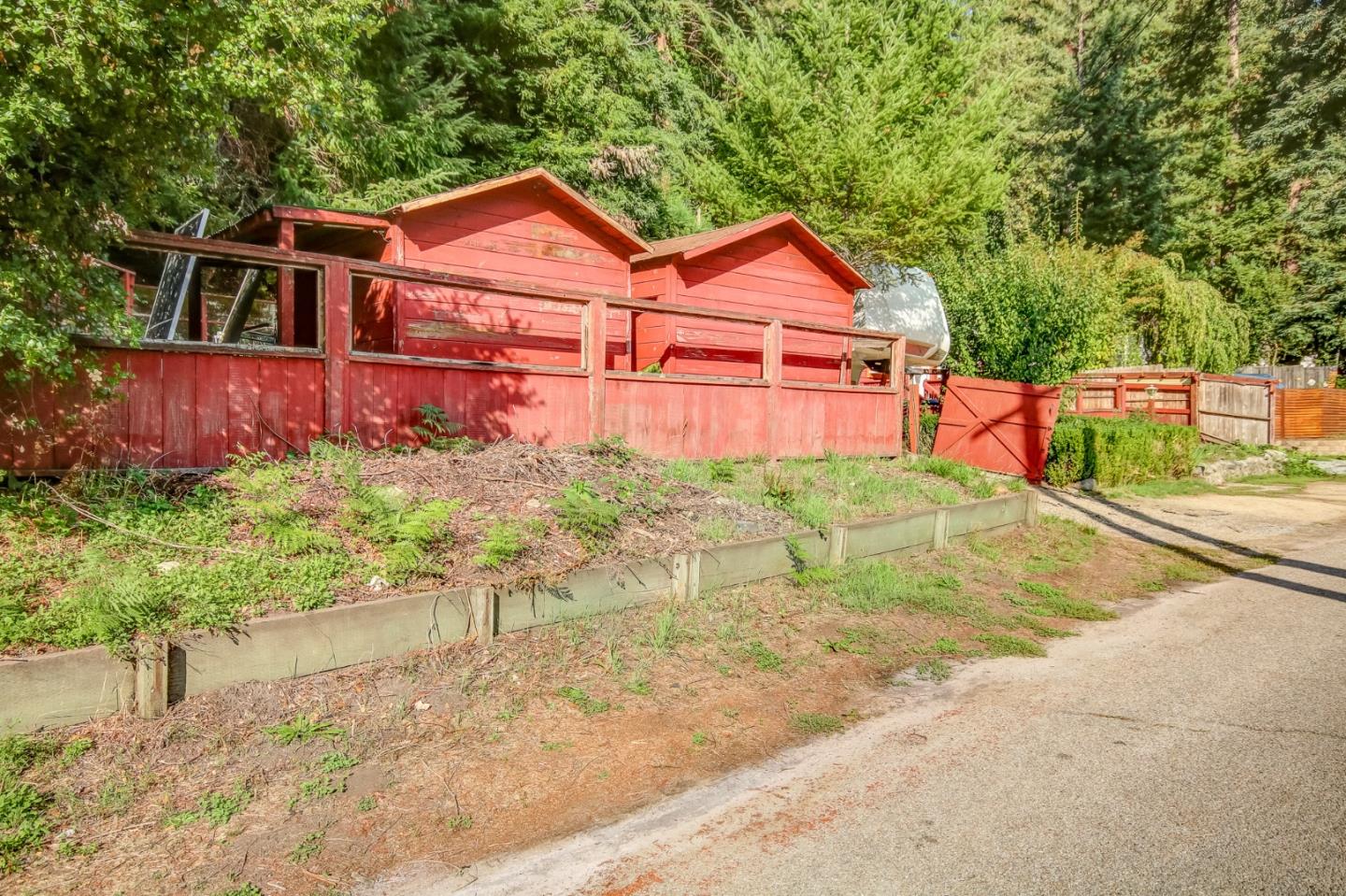 21 Brimblecom Road Boulder Creek, CA 95006 - Photo 13 of 17 Gallery Image 13