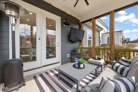 $627,500 | 117 Acorn Xing Road, Holly Springs, NC 27540