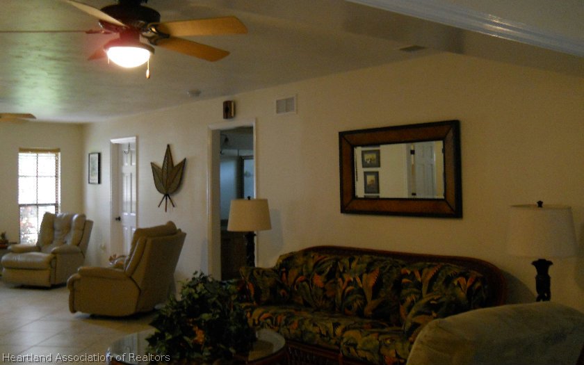 624 Lake June Road Lake Placid, FL 33852 - Photo 11 of 24 Gallery Image 11