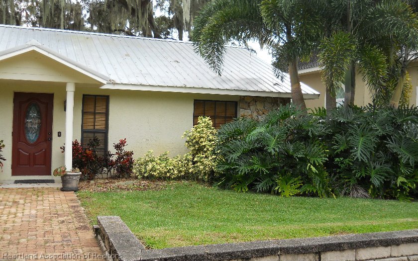 624 Lake June Road Lake Placid, FL 33852 - Photo 2 of 24 Gallery Image 2