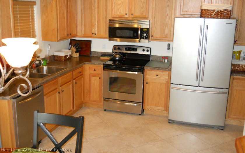 624 Lake June Road Lake Placid, FL 33852 - Photo 6 of 24 Gallery Image 6