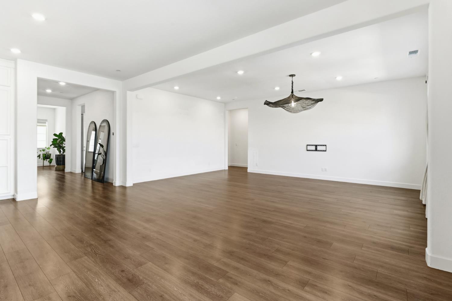 7606 Afonso Way Elk Grove, CA 95757 - Photo 11 of 79