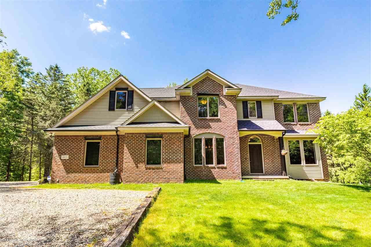 1821 North Summers Road Imlay City, MI 48444 - Photo 1 of 48 Welcome to the Lake!