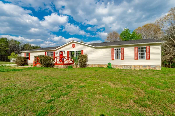 $250,000 | 218 Edgewater Drive, Chickamauga, GA 30707