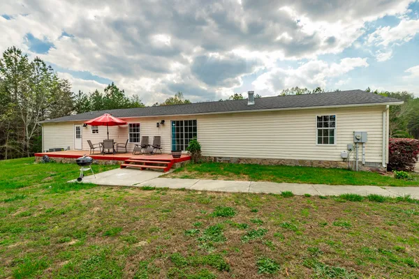 $250,000 | 218 Edgewater Drive, Chickamauga, GA 30707