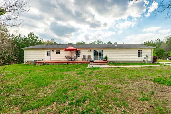 $250,000 | 218 Edgewater Drive, Chickamauga, GA 30707