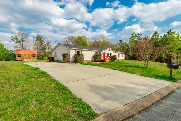 $250,000 | 218 Edgewater Drive, Chickamauga, GA 30707