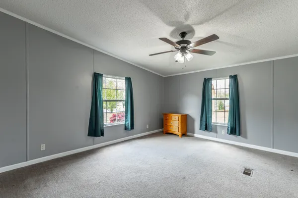 $250,000 | 218 Edgewater Drive, Chickamauga, GA 30707