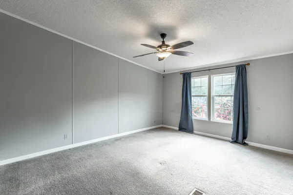 $250,000 | 218 Edgewater Drive, Chickamauga, GA 30707