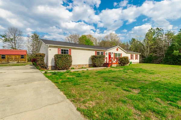 $250,000 | 218 Edgewater Drive, Chickamauga, GA 30707