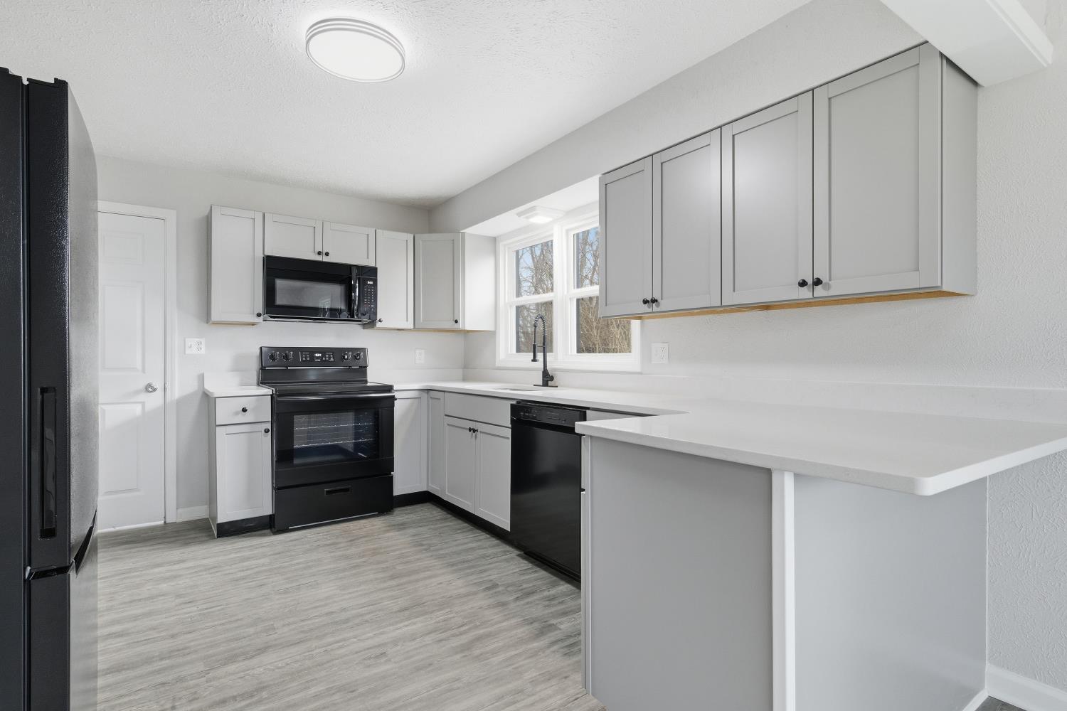 22 West Contreras Pike Liberty, IN 47353 - Photo 9 of 44