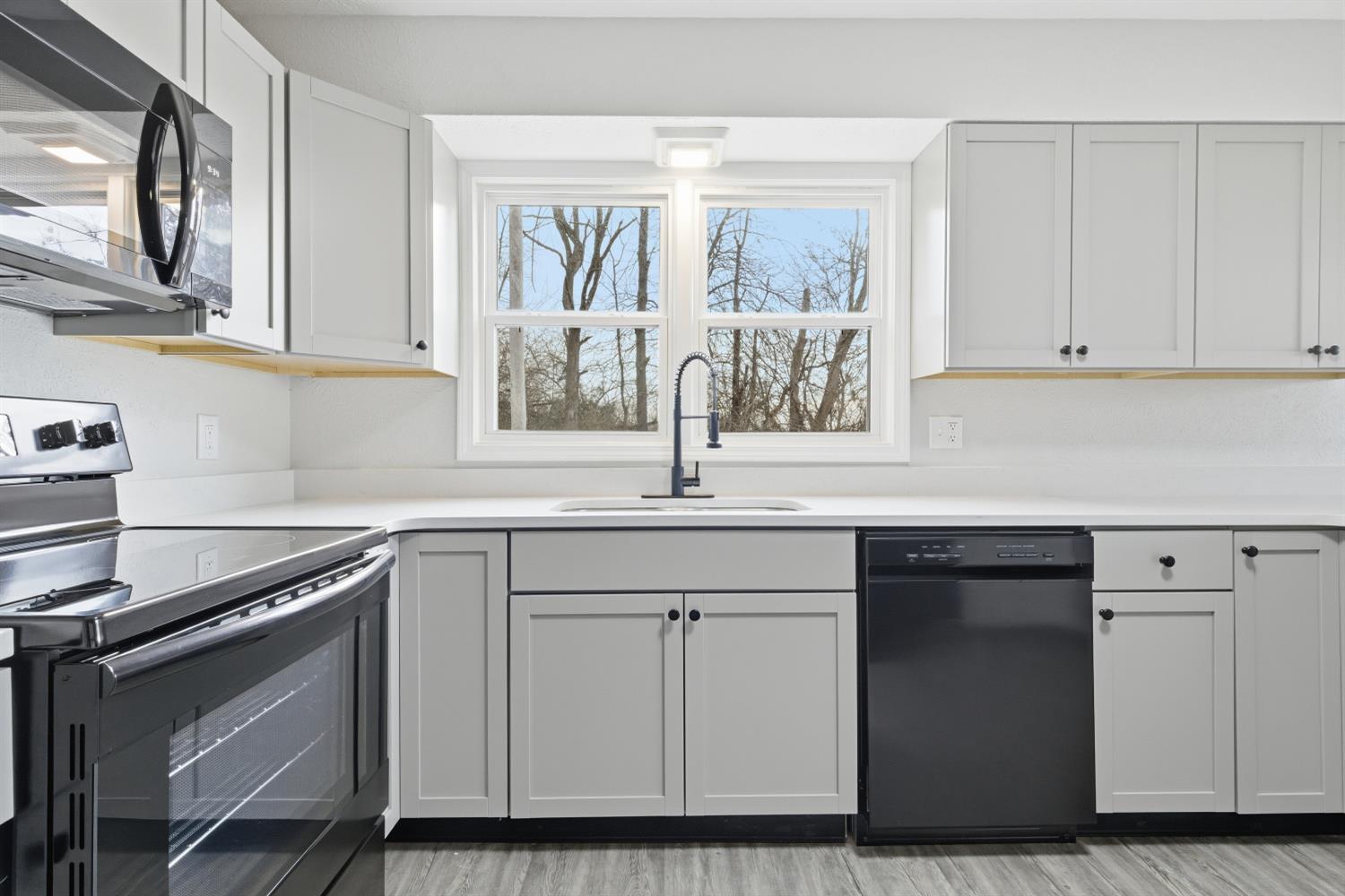 22 West Contreras Pike Liberty, IN 47353 - Photo 10 of 44