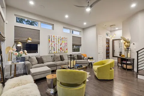 $870,000 | 4327 Cabell Drive, Dallas, TX 75204