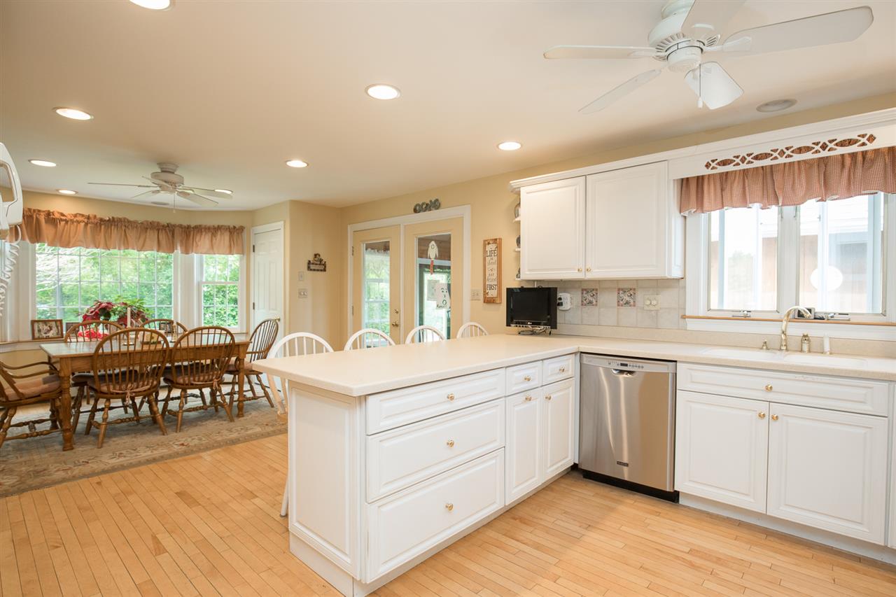 75 Mast Road Dover, NH 03820 - Photo 15 of 38
