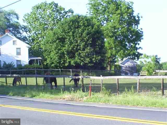 693 Laudermilch Road Hummelstown, PA 17036 - Photo 2 of 14 Gallery Image 2