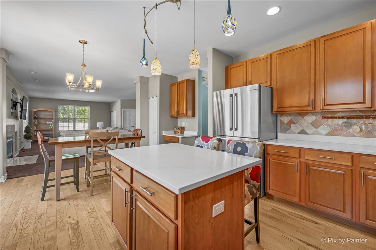 142 Augusta Lane Cary, IL 60013 - Photo 10 of 50