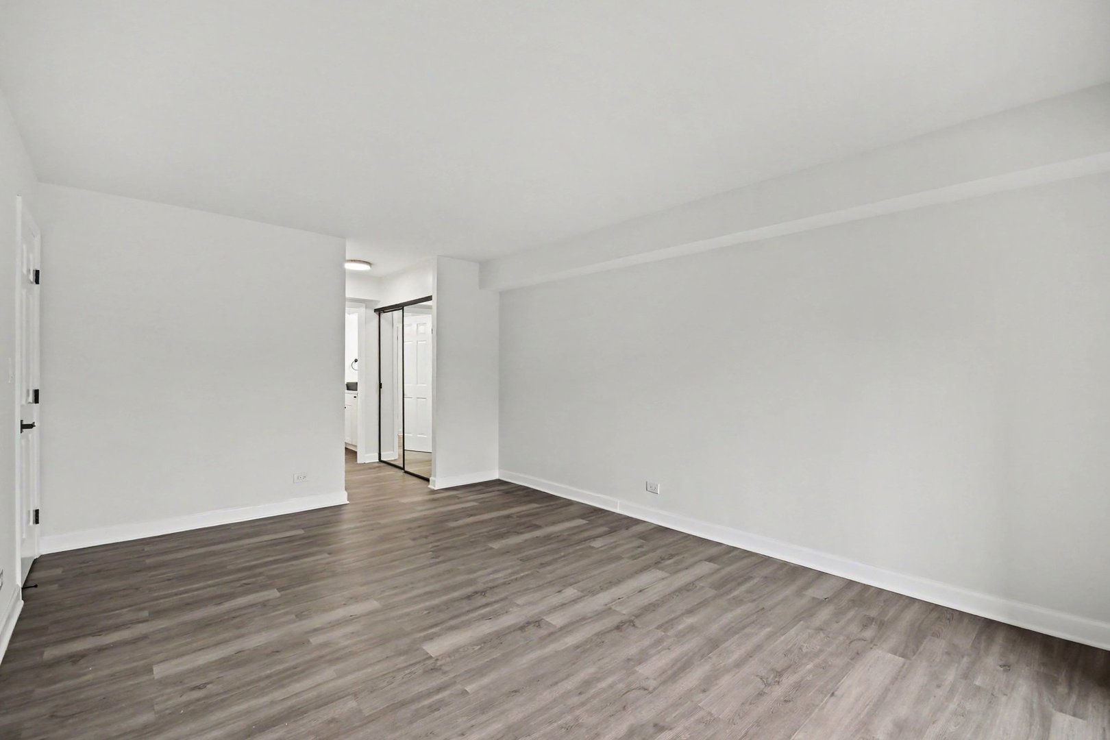 1671 Mission Hills Road, Unit 201 Northbrook, IL 60062 - Photo 14 of 28