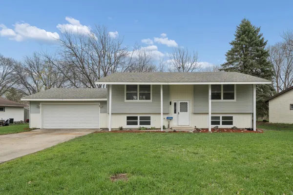 $278,888 | 520 8th Avenue Northwest, Waseca, MN 56093