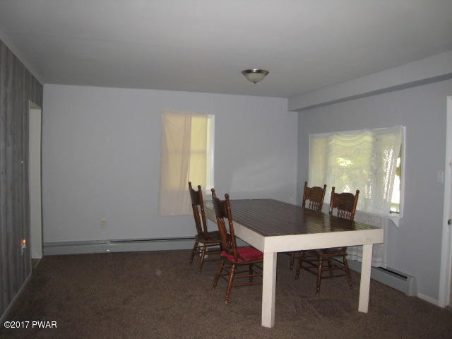 1800 Ravnikar Road Waymart, PA 18472 - Photo 10 of 23 Dining area