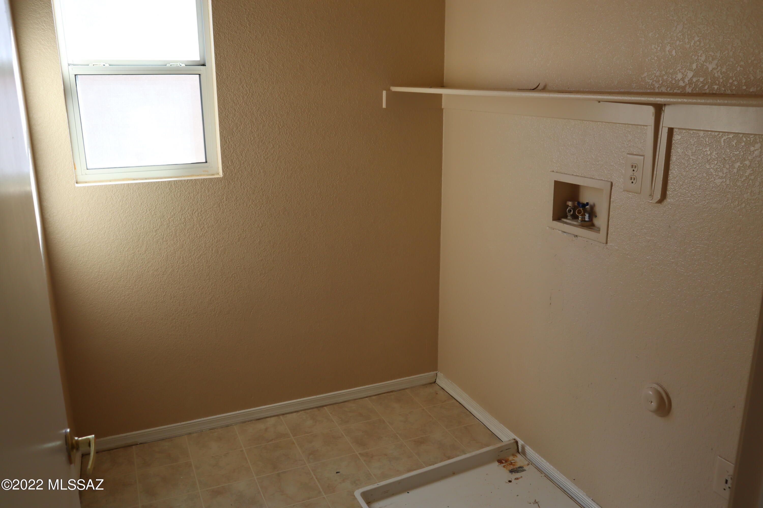 568 West Tiger Shark Road Tucson, AZ 85706 - Photo 8 of 16