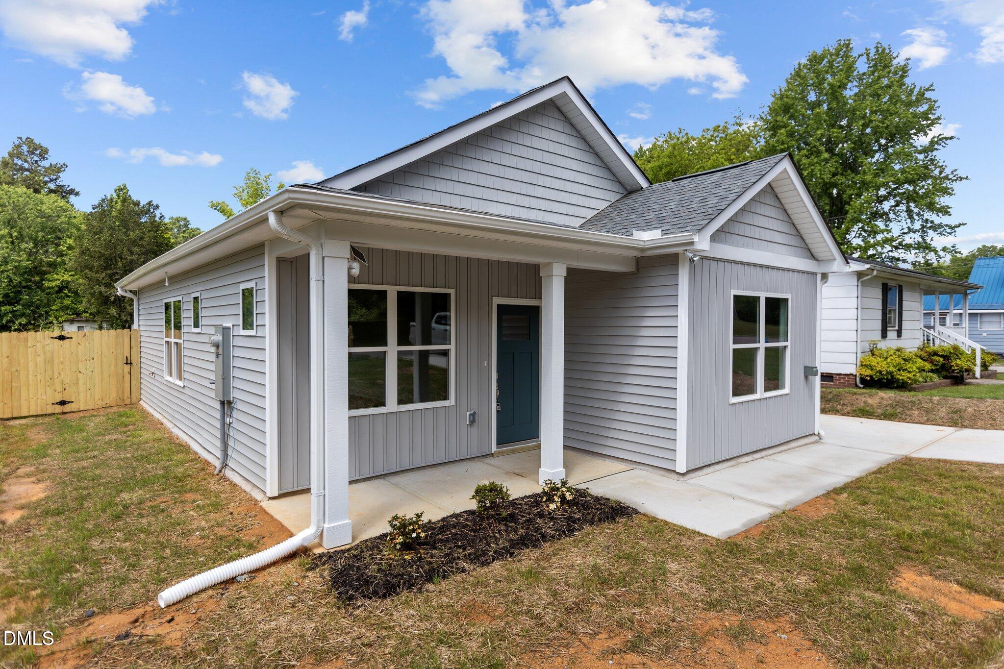 98 Shortline Road Roxboro, NC 27574 - Photo 7 of 38 *Listing Photos are of the same plan built in another neighborhood. Fit, Finish, and Layout are very similar, Photos in the listing are Representative of final home.*