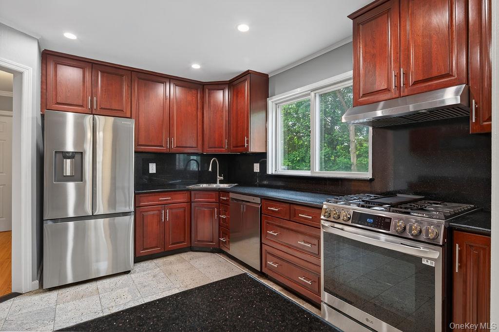 36 Heather Dell Road Ardsley, NY 10502 - Photo 6 of 44