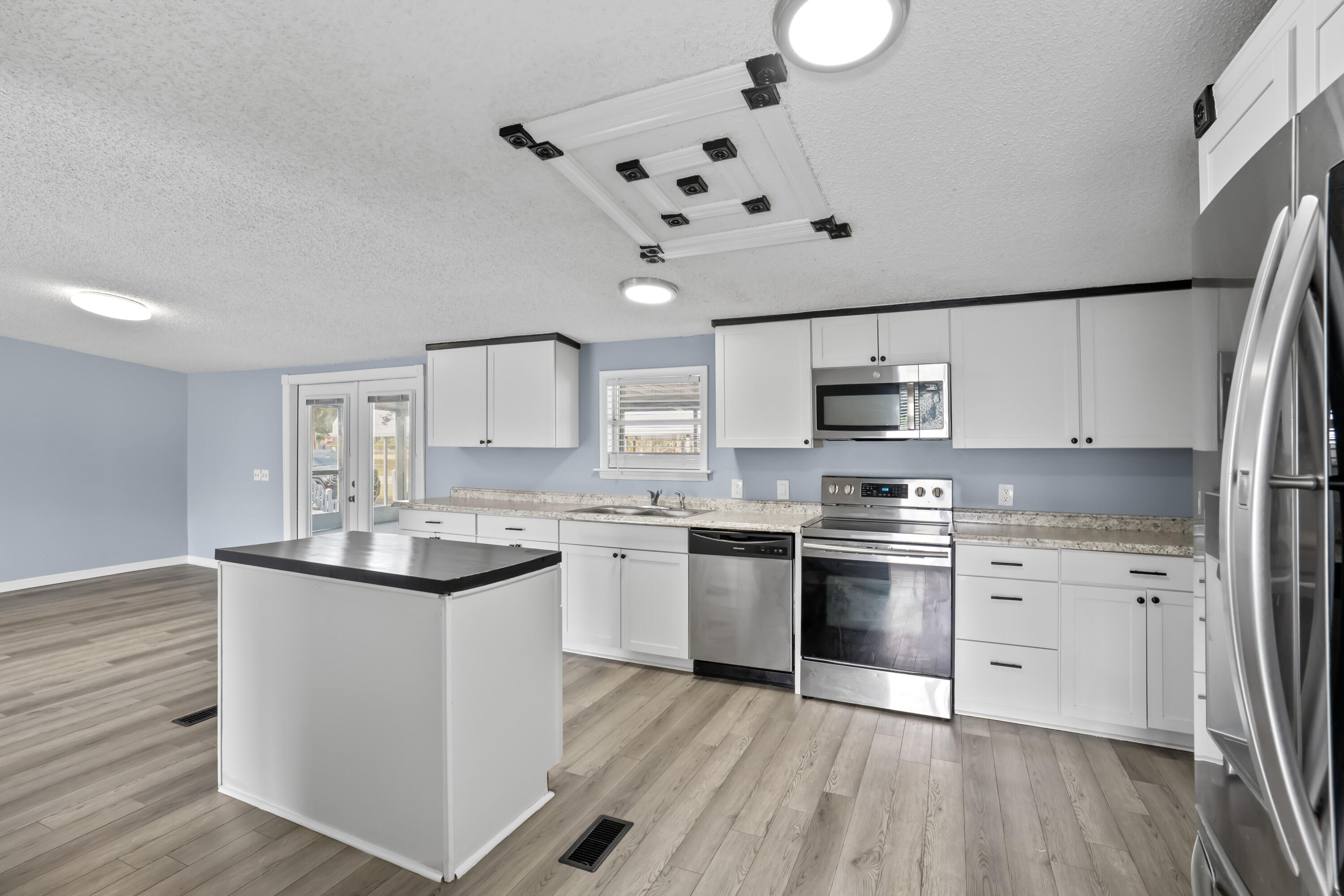7990 129th Place Sebastian, FL 32958 - Photo 14 of 40 7990-129th-Pl-HigMedia-013