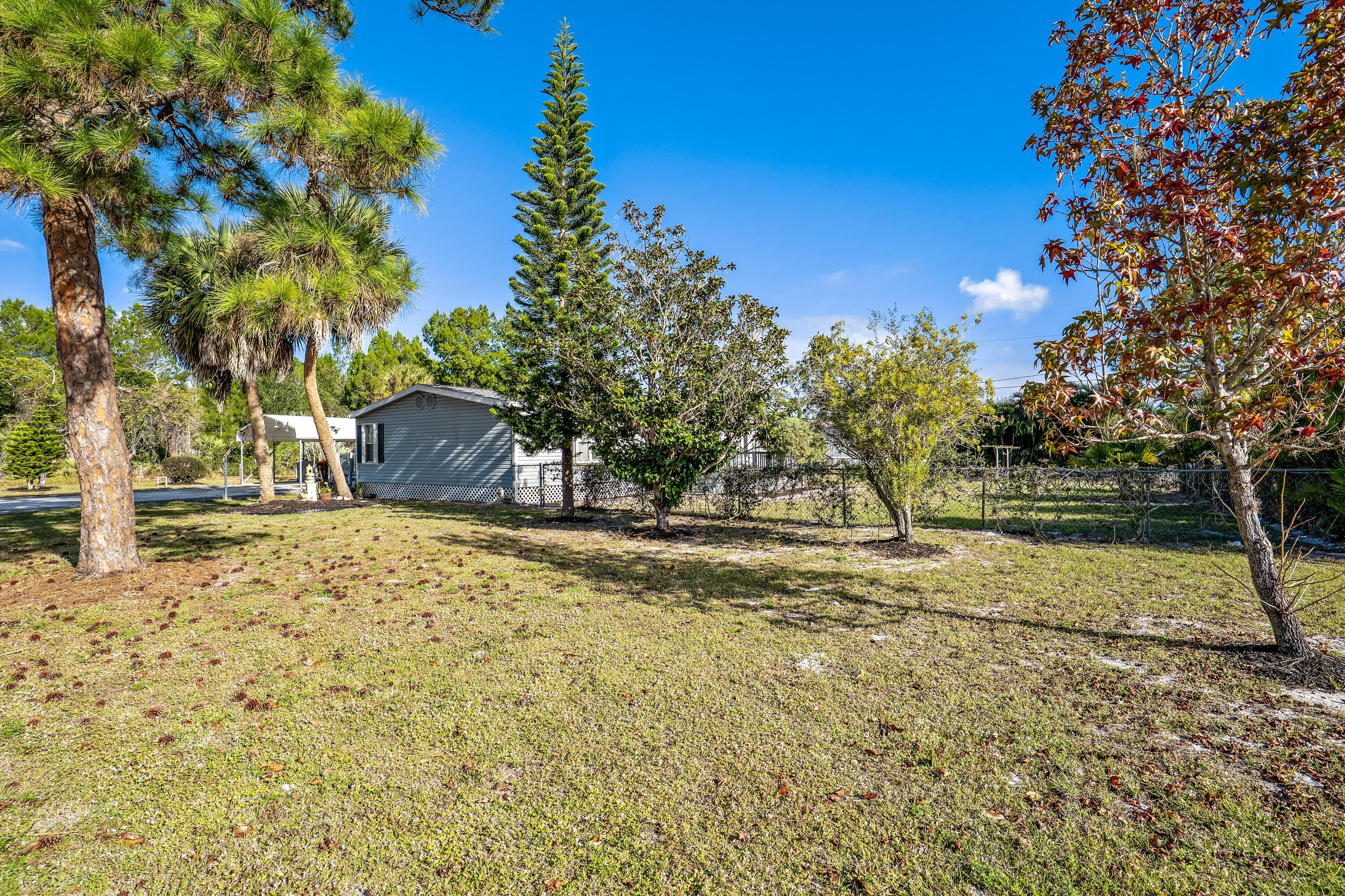 7990 129th Place Sebastian, FL 32958 - Photo 4 of 40 7990-129th-Pl-HigMedia-003