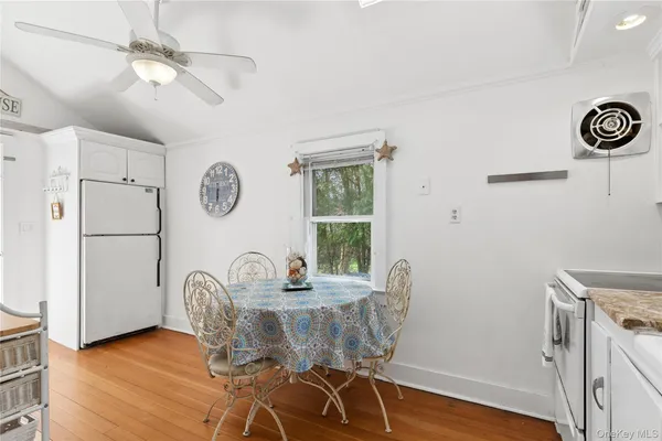 $3,300 | 3 Lincoln Street, Westhampton, NY 11977