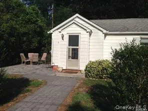 $3,300 | 3 Lincoln Street, Westhampton, NY 11977