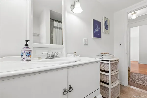$3,300 | 3 Lincoln Street, Westhampton, NY 11977