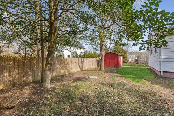 $3,300 | 3 Lincoln Street, Westhampton, NY 11977