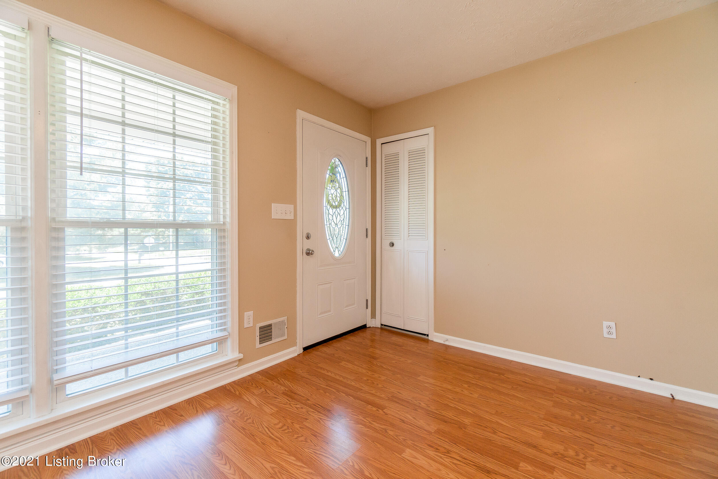 6509 El Rancho Road Louisville, KY 40291 - Photo 19 of 58 6509 El Rancho Rd-19