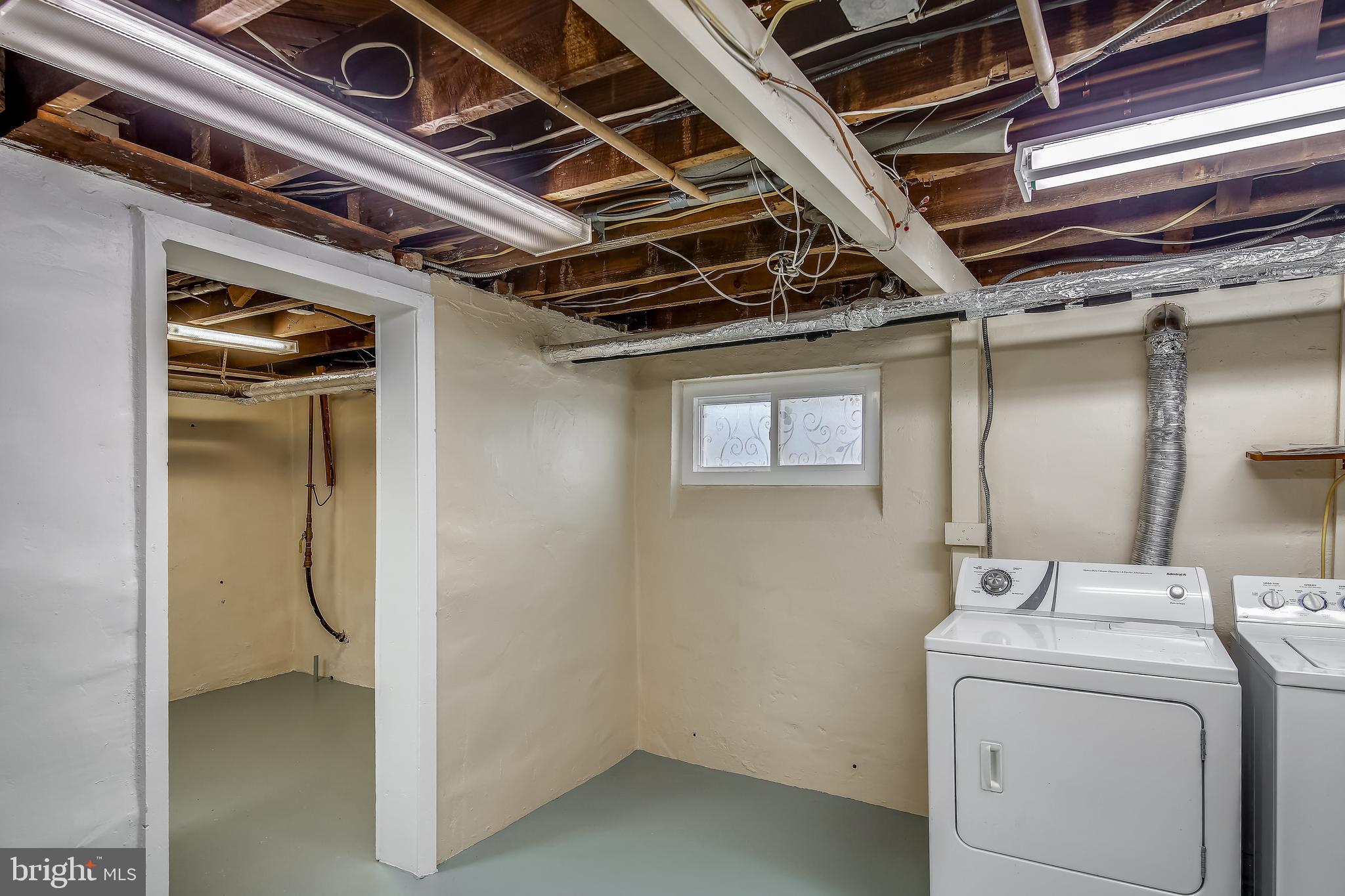702 Wayne Avenue Silver Spring, MD 20910 - Photo 29 of 41 Laundry level