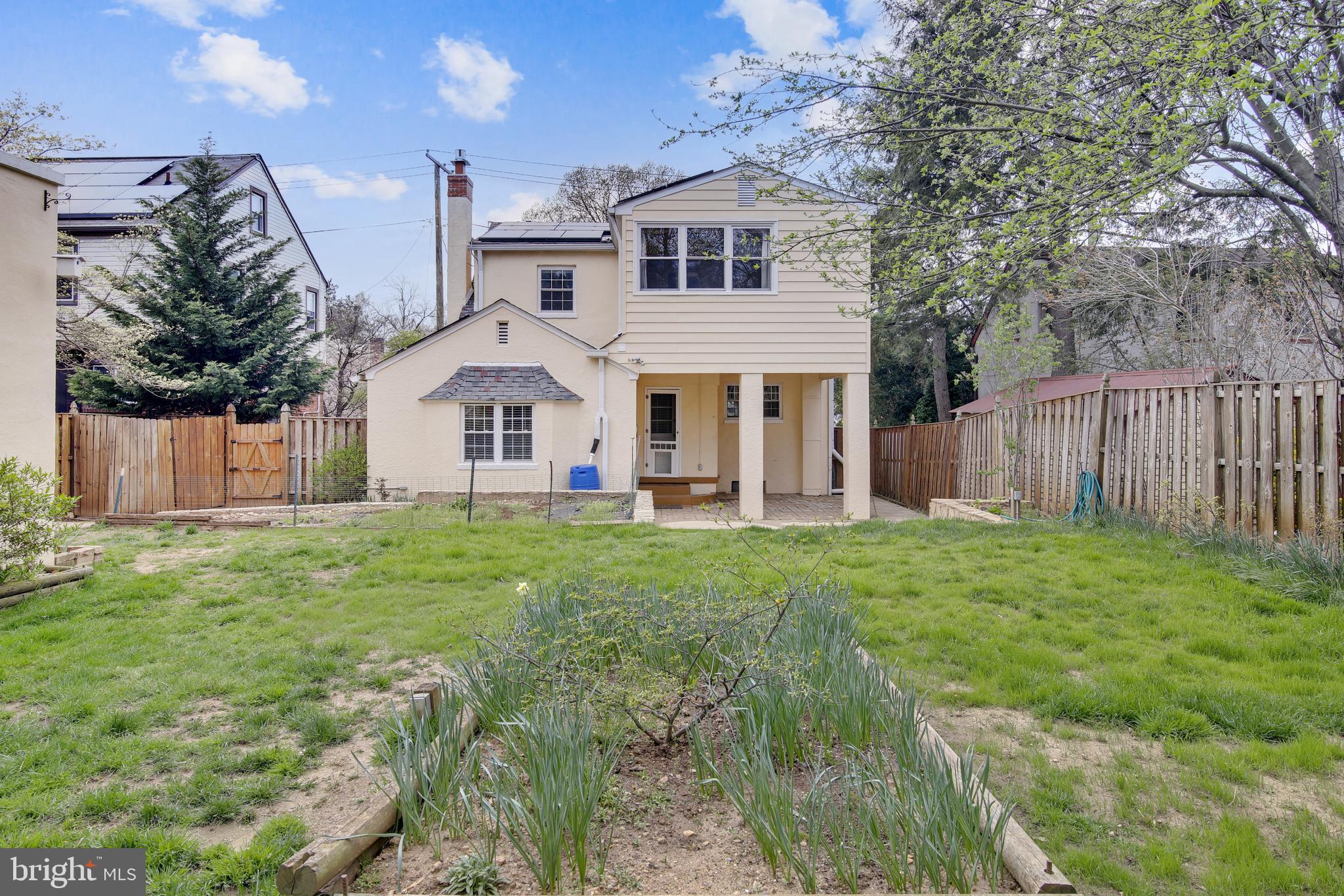 702 Wayne Avenue Silver Spring, MD 20910 - Photo 31 of 41 Rear View