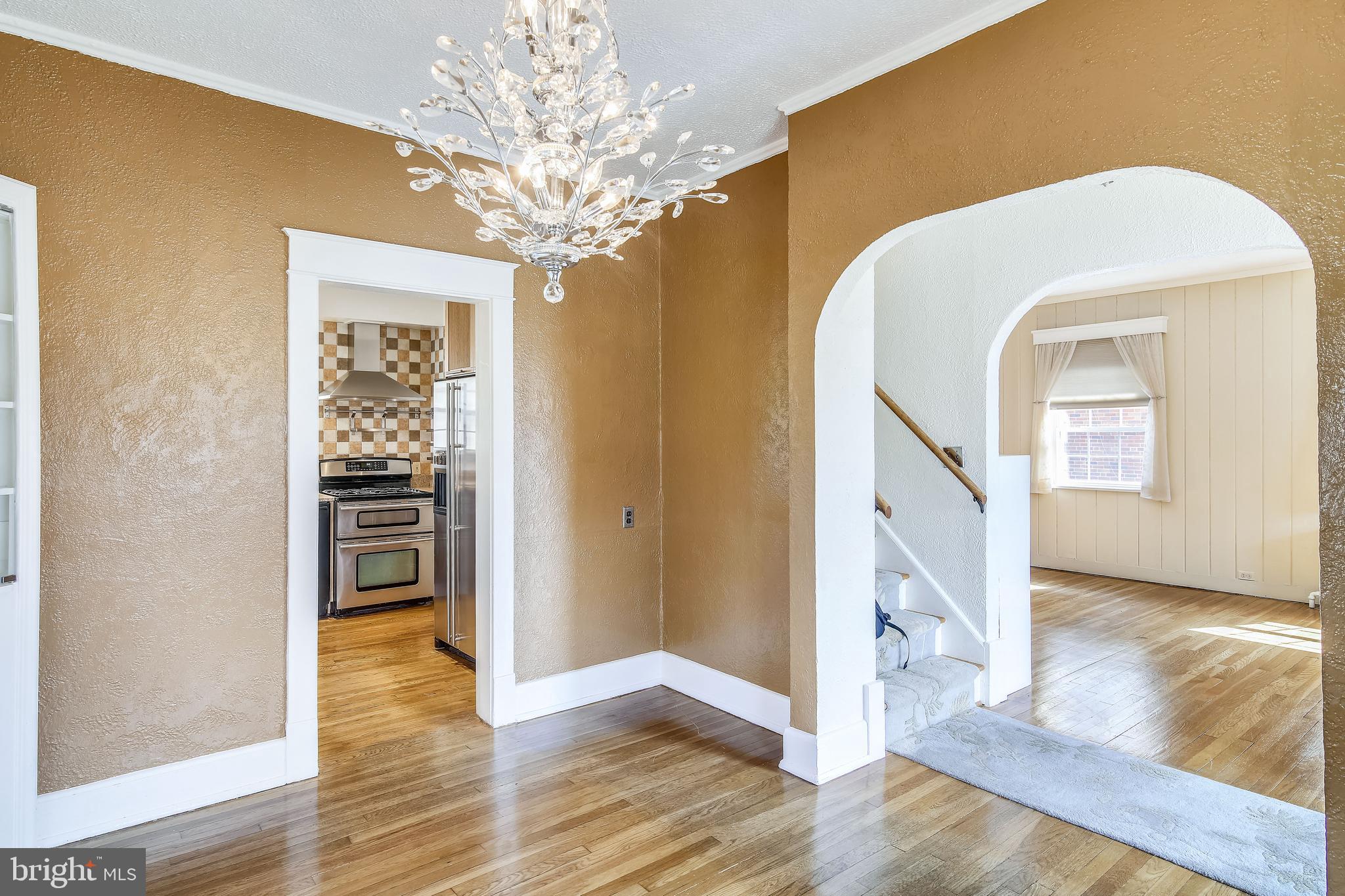 702 Wayne Avenue Silver Spring, MD 20910 - Photo 9 of 41 Dining room