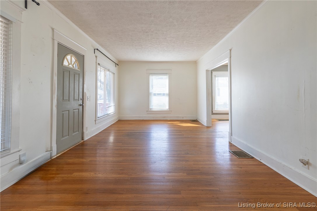 2201 Reno Avenue New Albany, IN 47150 - Photo 6 of 40 Gallery Image 6