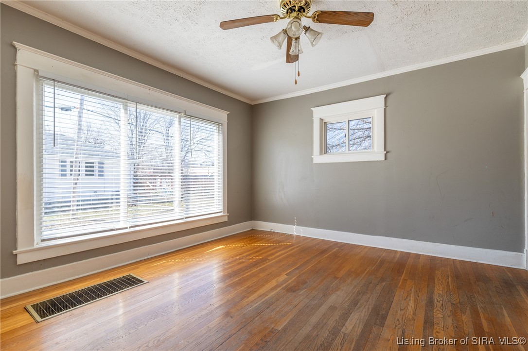 2201 Reno Avenue New Albany, IN 47150 - Photo 8 of 40 Gallery Image 8