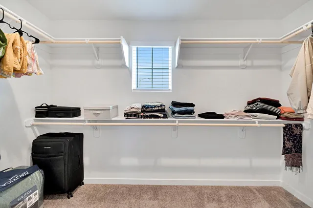 $595,000 | 2481 North Pearwood Avenue, Fresno, CA 93727