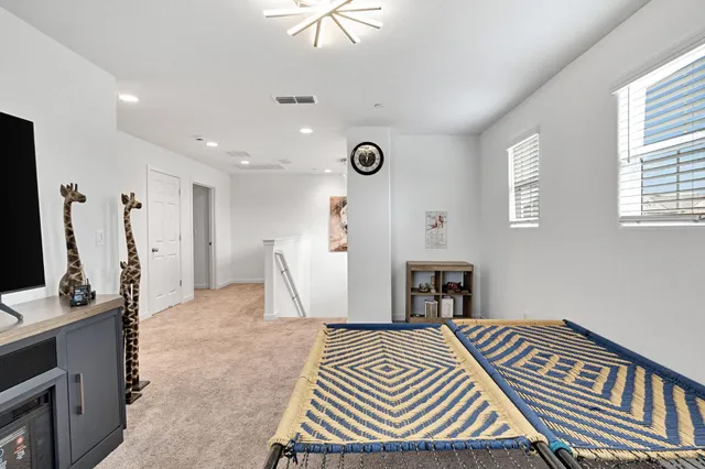 $595,000 | 2481 North Pearwood Avenue, Fresno, CA 93727