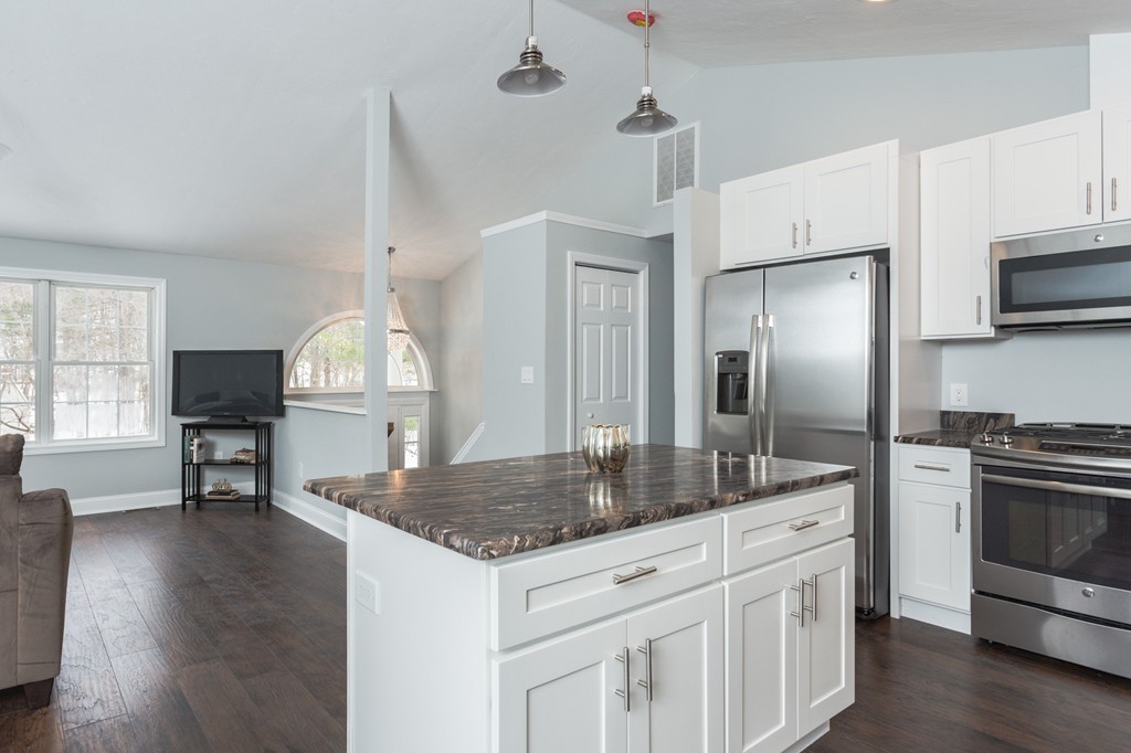 35 Joppa Road Worcester, MA 01602 - Photo 4 of 10 Gallery Image 4