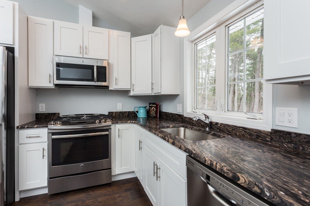 35 Joppa Road Worcester, MA 01602 - Photo 5 of 10 Gallery Image 5