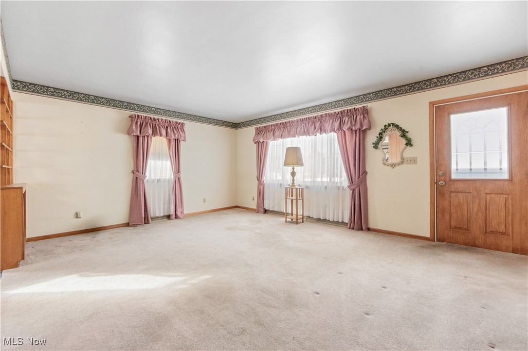 14089 West Calla Road Salem, OH 44460 - Photo 13 of 47 View of carpeted living room
