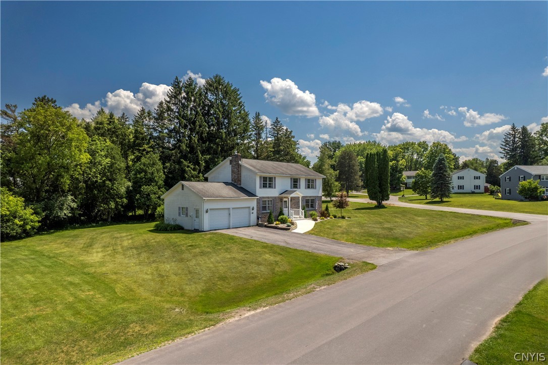 65 Woodberry Road New Hartford, NY 13413 - Photo 5 of 49