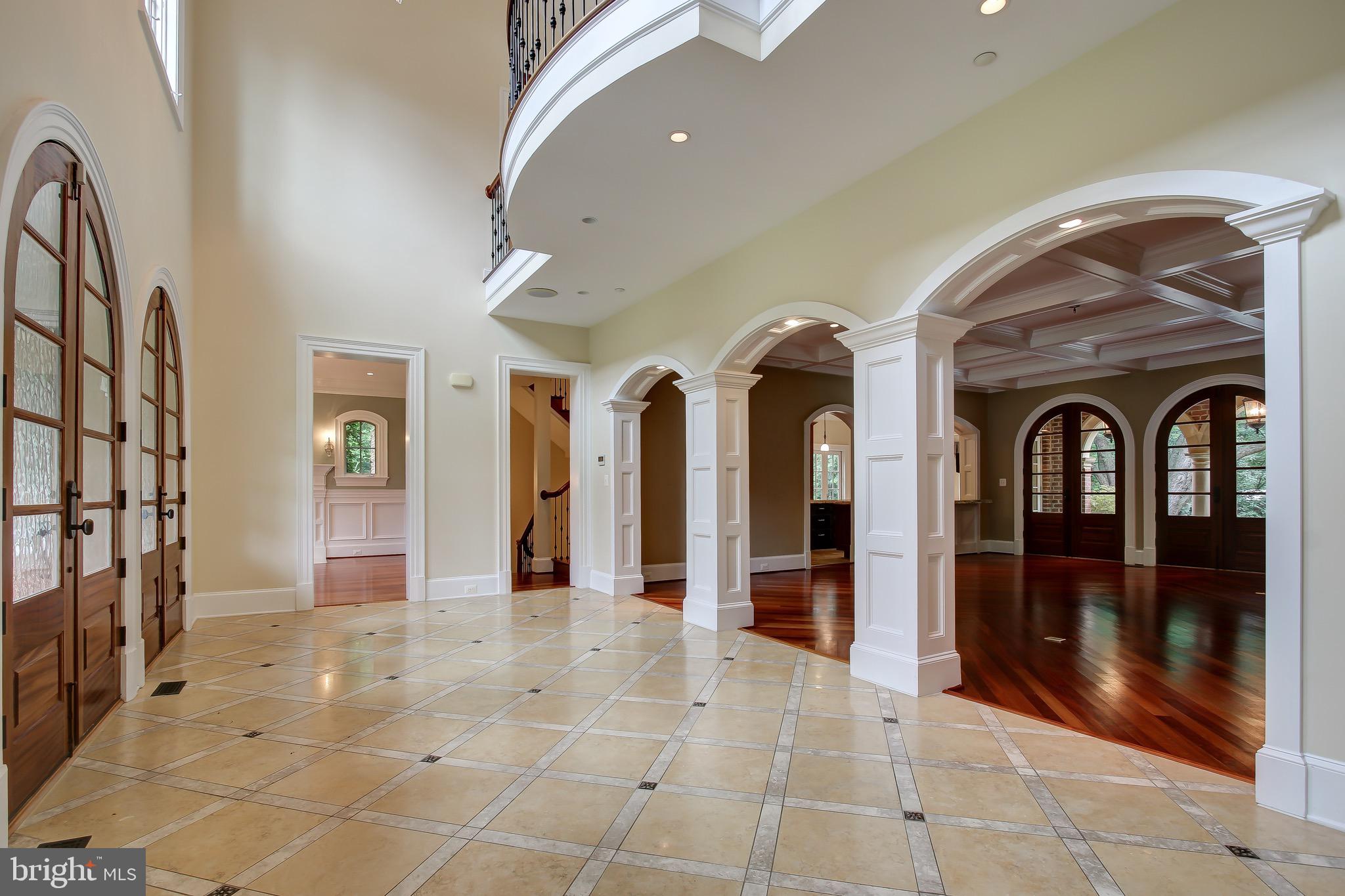 15215 Seneca Road Darnestown, MD 20874 - Photo 19 of 80 Grand Two Story Foyer