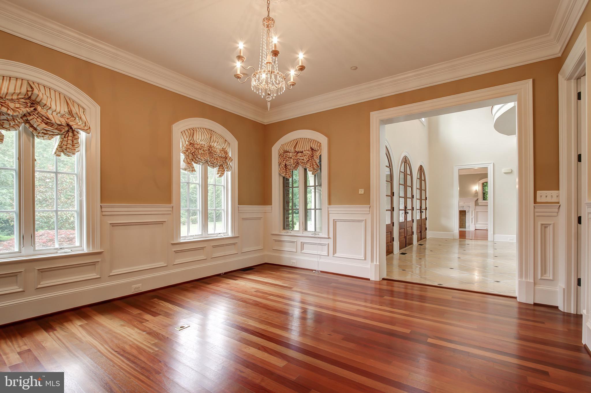 15215 Seneca Road Darnestown, MD 20874 - Photo 21 of 80 Formal Living Room