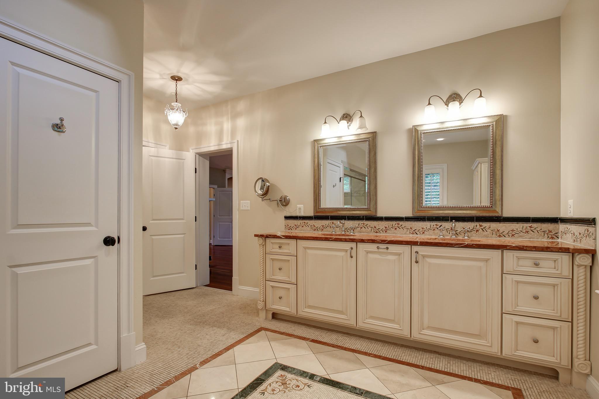 15215 Seneca Road Darnestown, MD 20874 - Photo 48 of 80 Master Bathroom