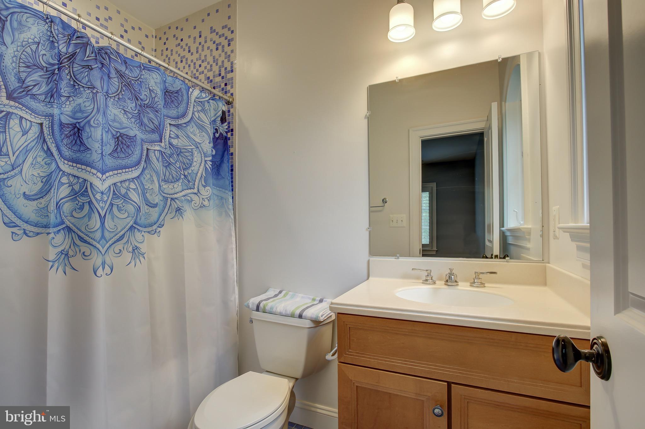 15215 Seneca Road Darnestown, MD 20874 - Photo 57 of 80 Bath Attached to Bedroom 4
