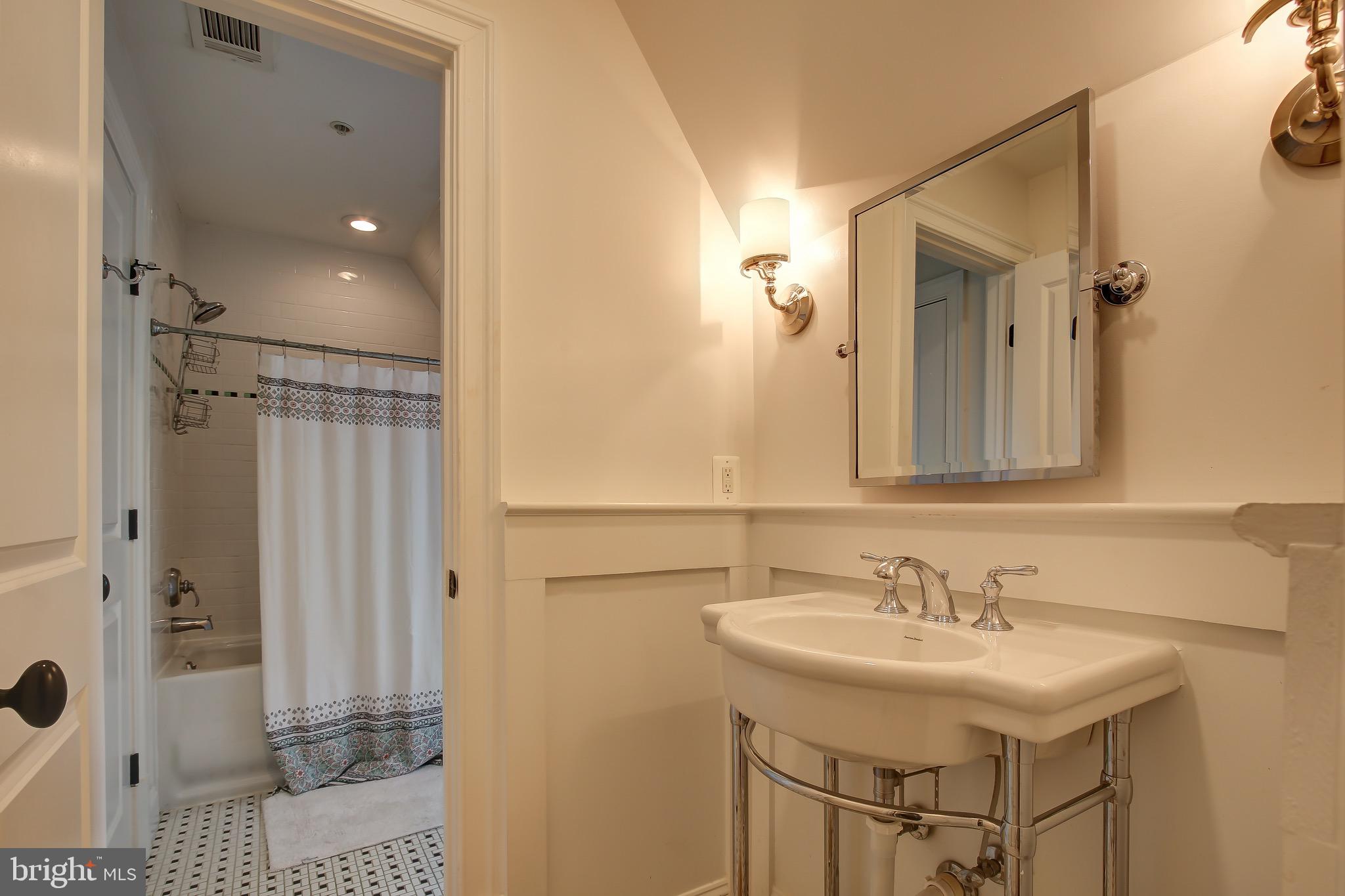 15215 Seneca Road Darnestown, MD 20874 - Photo 61 of 80 Guest/In-Law/Rental Suite